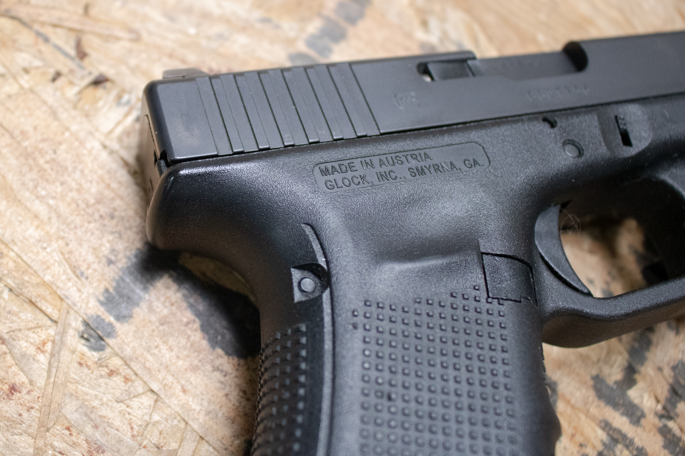GLOCK 17 Gen4 9mm Police Trade-In Pistols with Night Sights and TLR-1 Light (Good Condition)